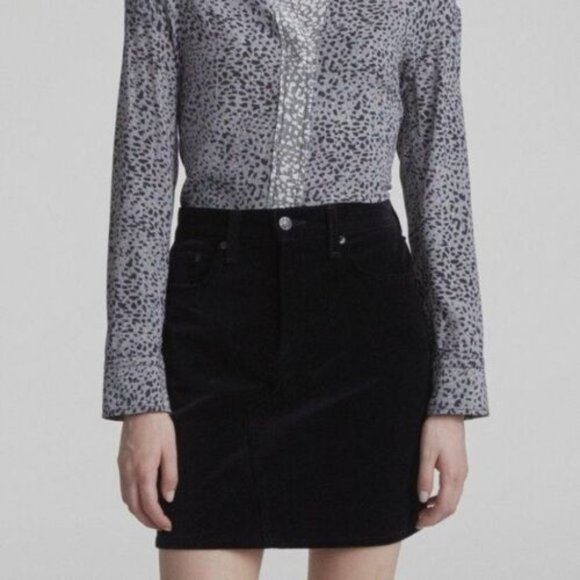 Rag & Bone Women's Sz. 27 Black Velvet Mini Dive Skirt W/ Back Pockets - Picture 1 of 7
